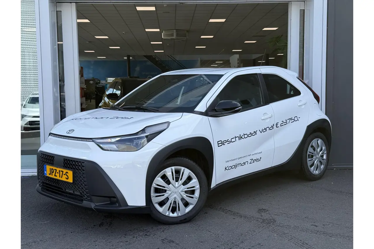 Toyota Aygo X Hybrid 115 Play 2025, foto 1