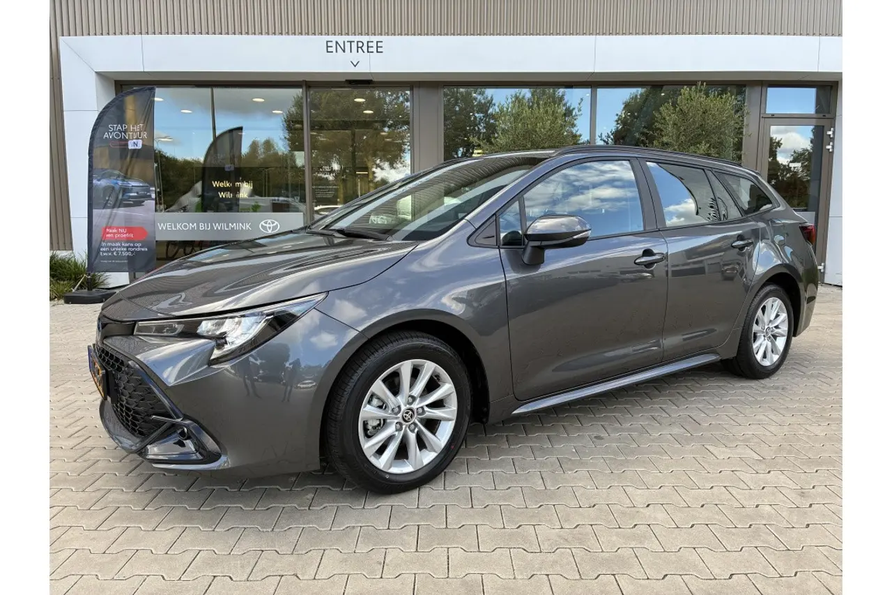 Toyota Corolla Touring Sports Hybrid 140 Active 2026, foto 1