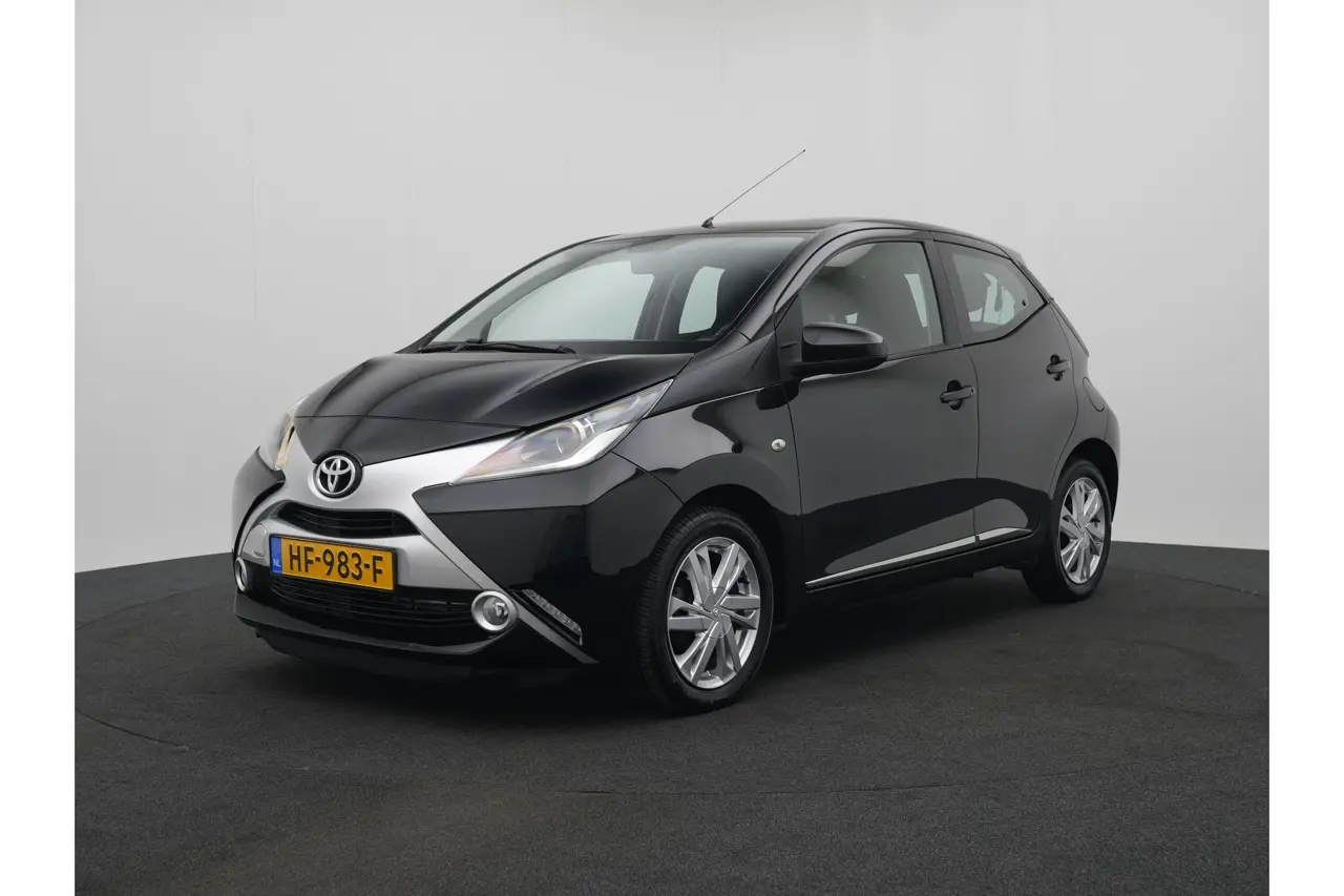 Toyota Aygo 1.0 VVT-i X-Play 2015, foto 1