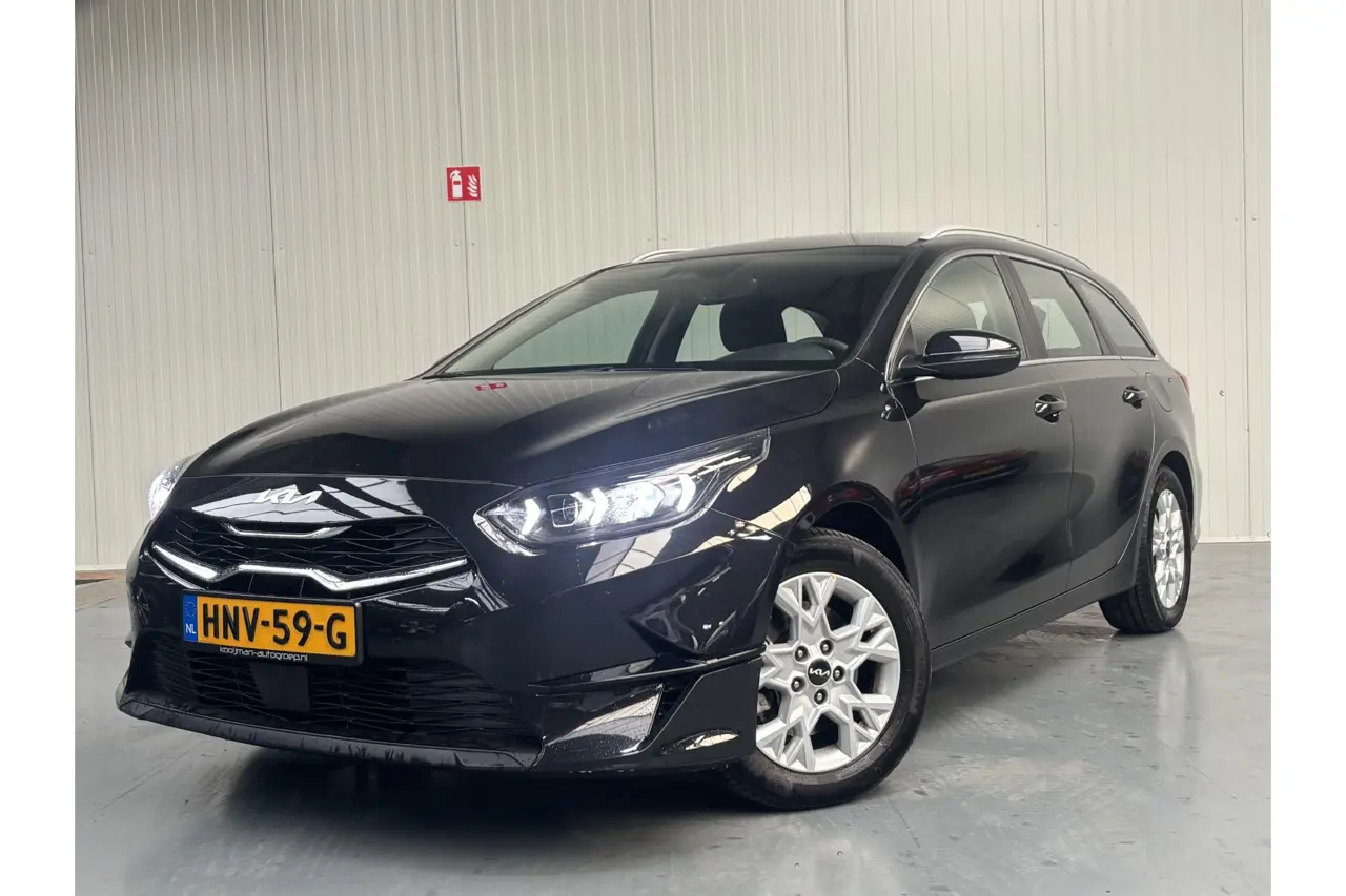 Kia Ceed Sportswagon 1.5 T-Gdi Dynamicline 2025, foto 1