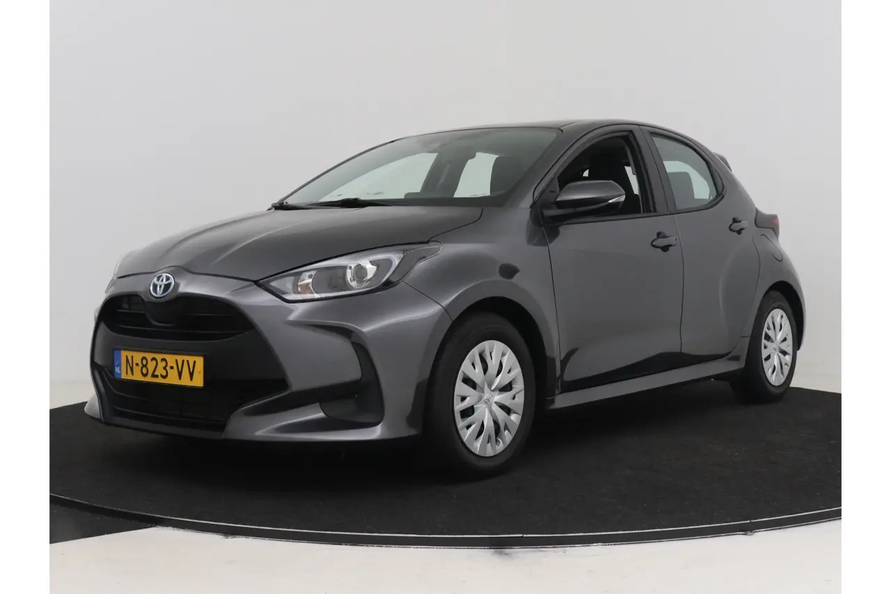 Toyota Yaris 1.5 Hybrid Active 2022, foto 1