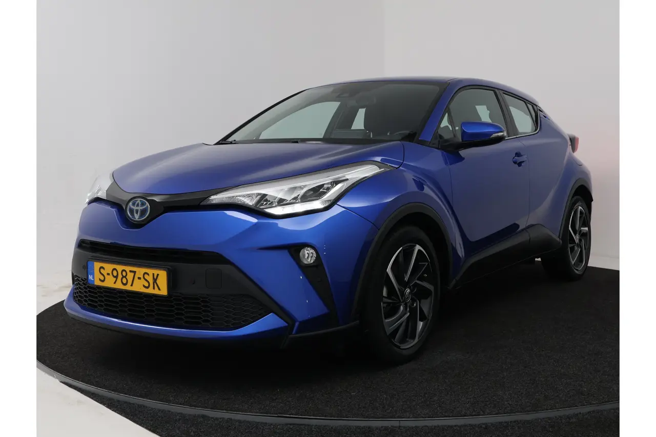 Toyota C-HR 1.8 Hybrid Dynamic 2023, foto 1