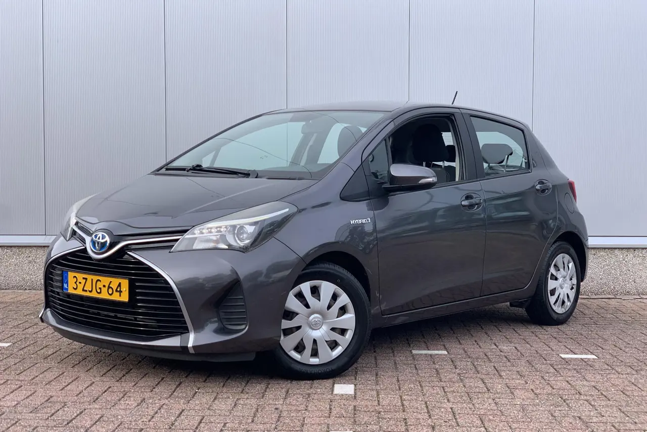 Toyota Yaris 1.5 Hybrid Aspiration 2015, photo 1