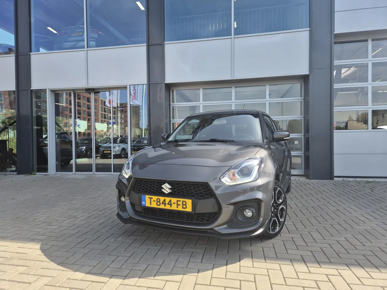 Suzuki Swift 1.4 Sport Smart Hybrid 2022, foto 1