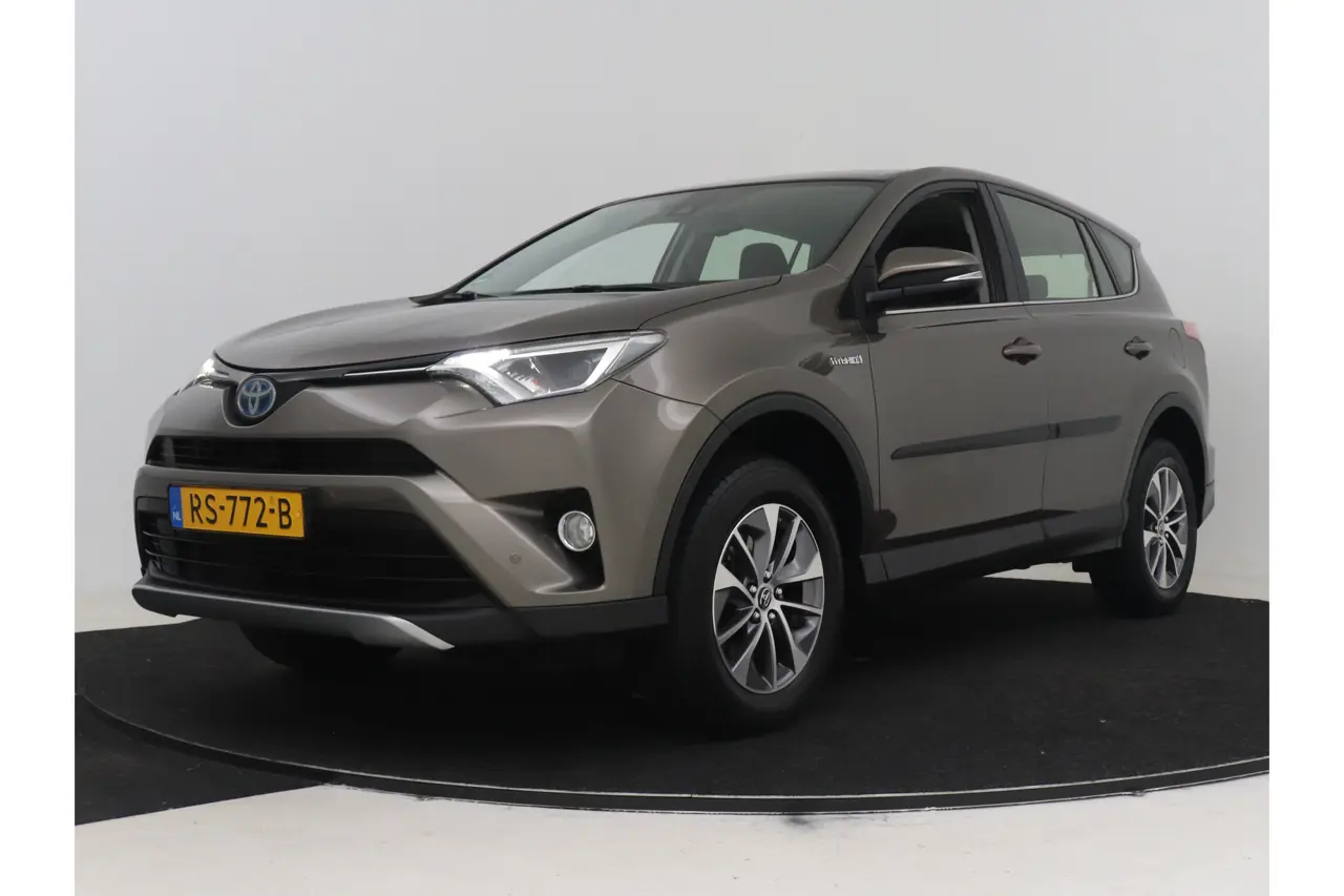 Toyota RAV4 2.5 Hybrid Dynamic 2018, foto 1