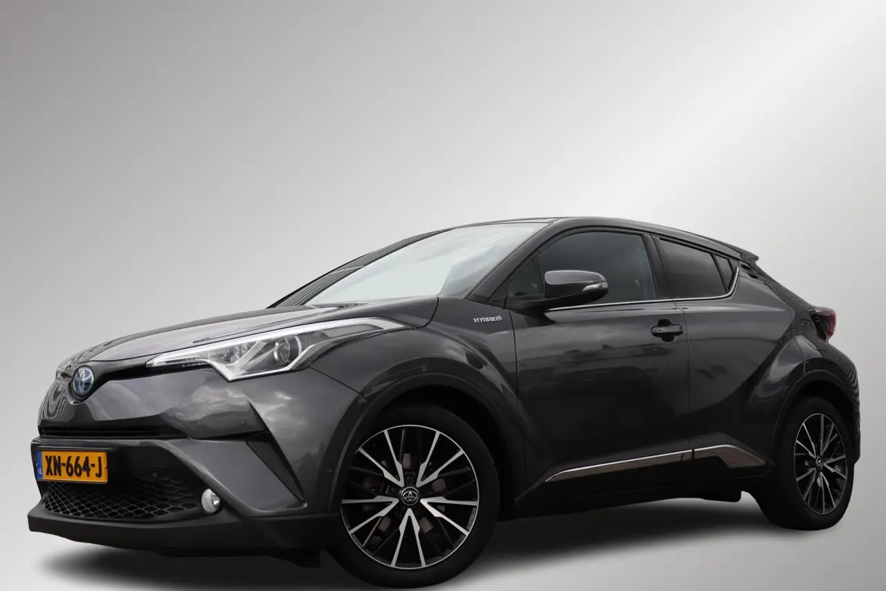 Toyota C-HR 1.8 Hybrid Executive, 2019, foto 1