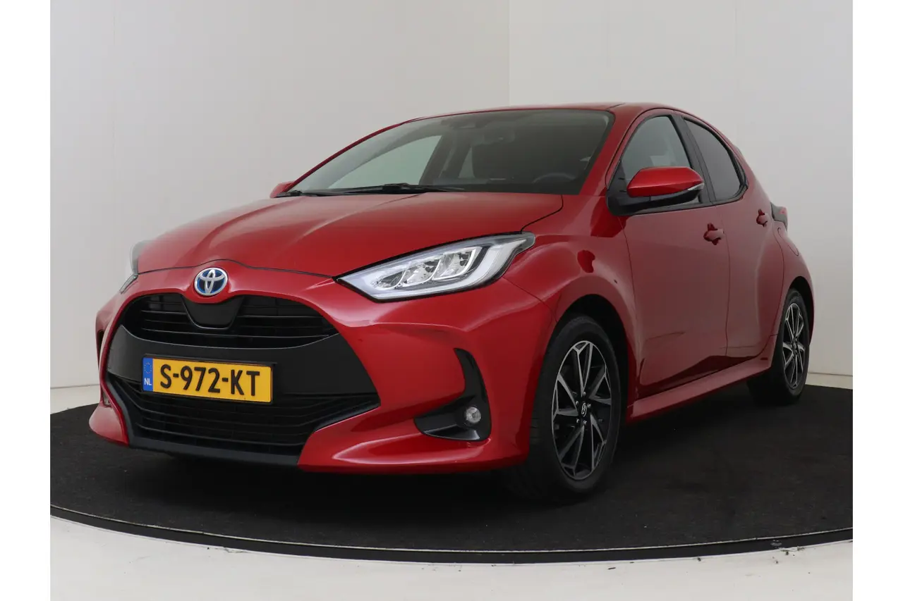 Toyota Yaris 1.5 Hybrid Dynamic 2023, foto 1