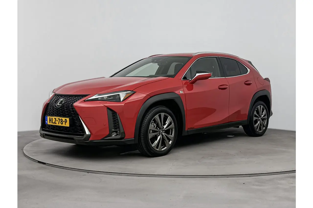 Lexus UX 250h F-Sport Design 2024, foto 1