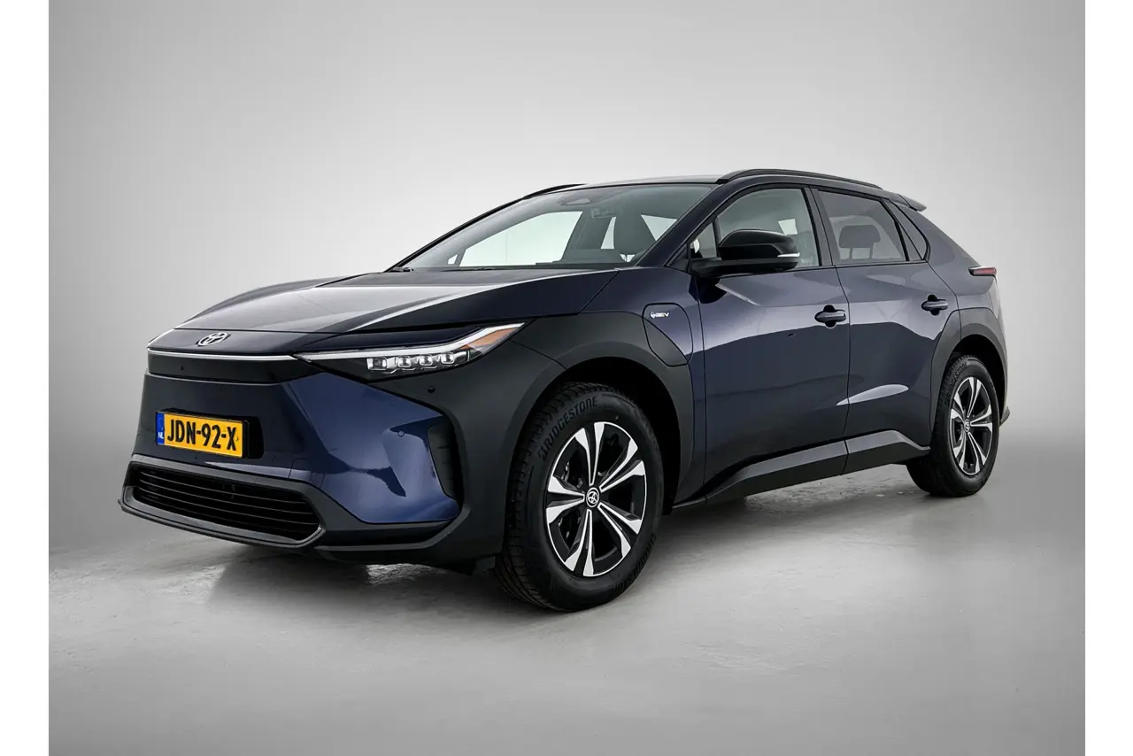 Toyota bZ4X Dynamic 71 kWh Soh: 96% 2025, foto 1