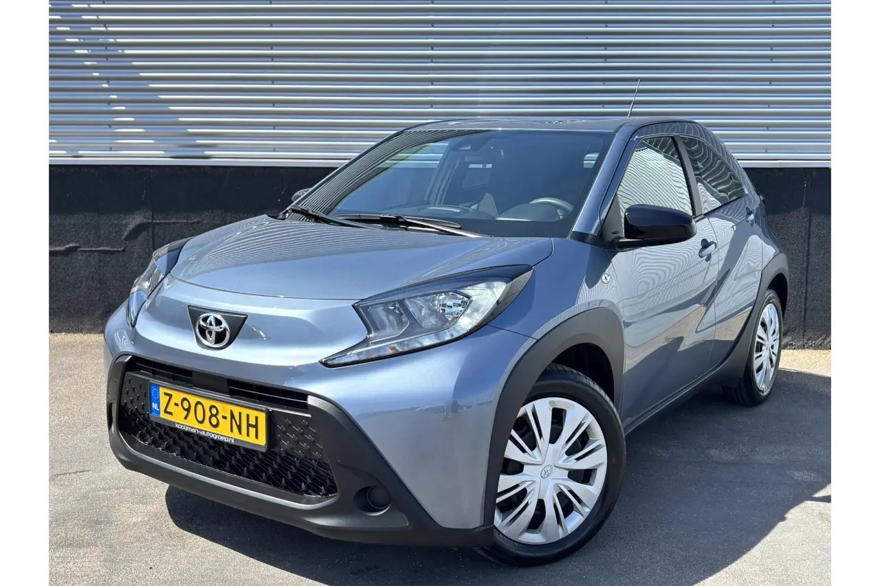 Toyota Aygo X 1.0 VVT-i S-CVT Play 2024, foto 1