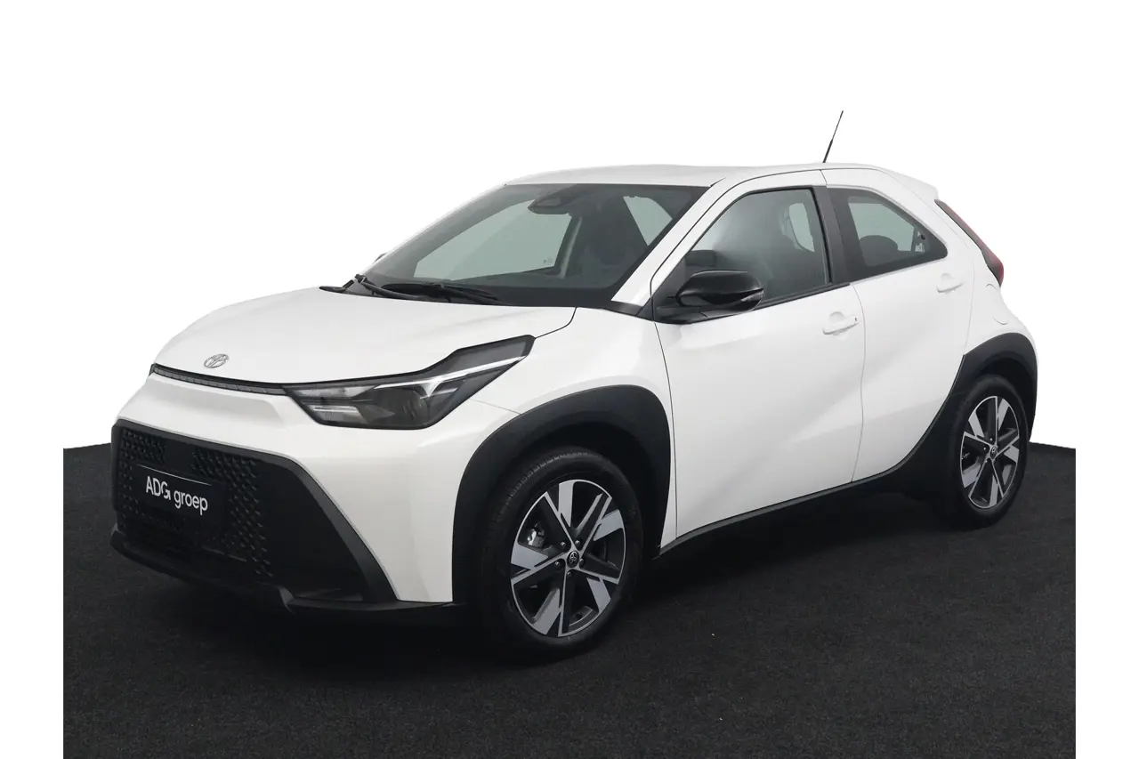 Toyota Aygo X Hybrid 115 Play 2026, foto 1