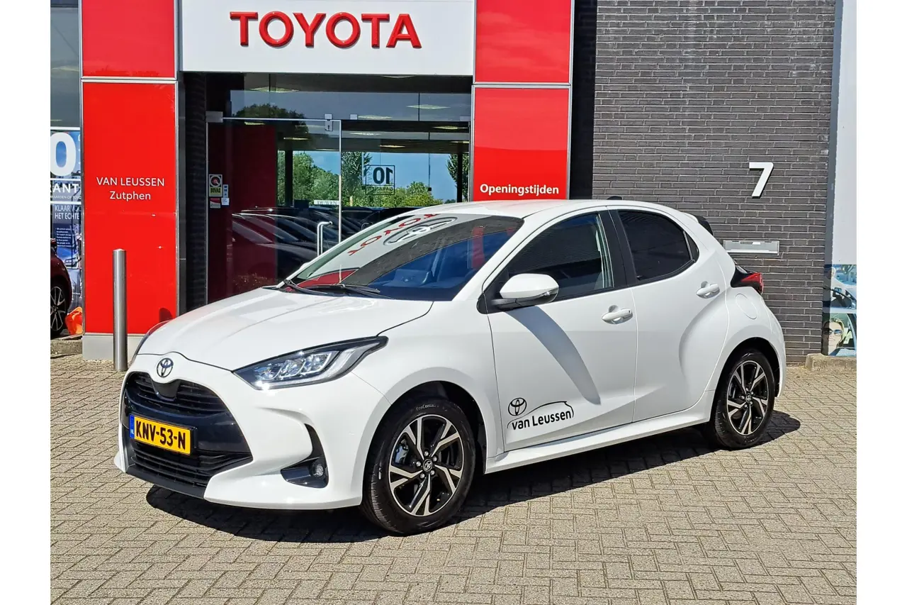 Toyota Yaris 1.5 Hybrid 115 Dynamic 2026, foto 1