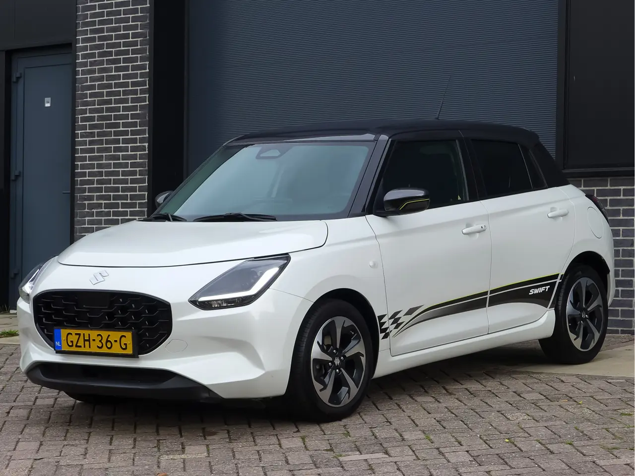 Suzuki Swift 1.2 Select Automaat CVT 2025, foto 1