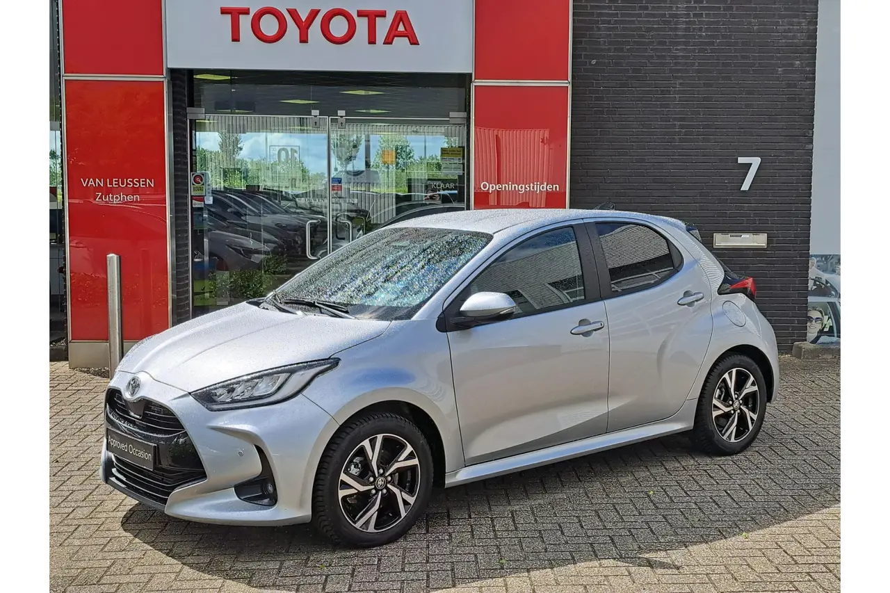 Toyota Yaris 1.5 Hybrid 115 Dynamic 2025, foto 1