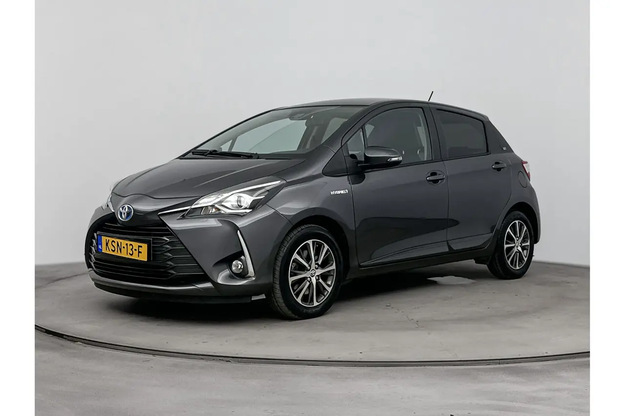 Toyota Yaris 1.5 Hybrid Dynamic Limited 2019, foto 1