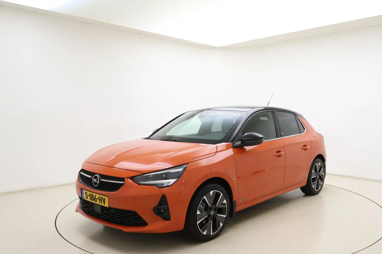 Opel CORSA-E Ultimate 50 kWh 2023, foto 1