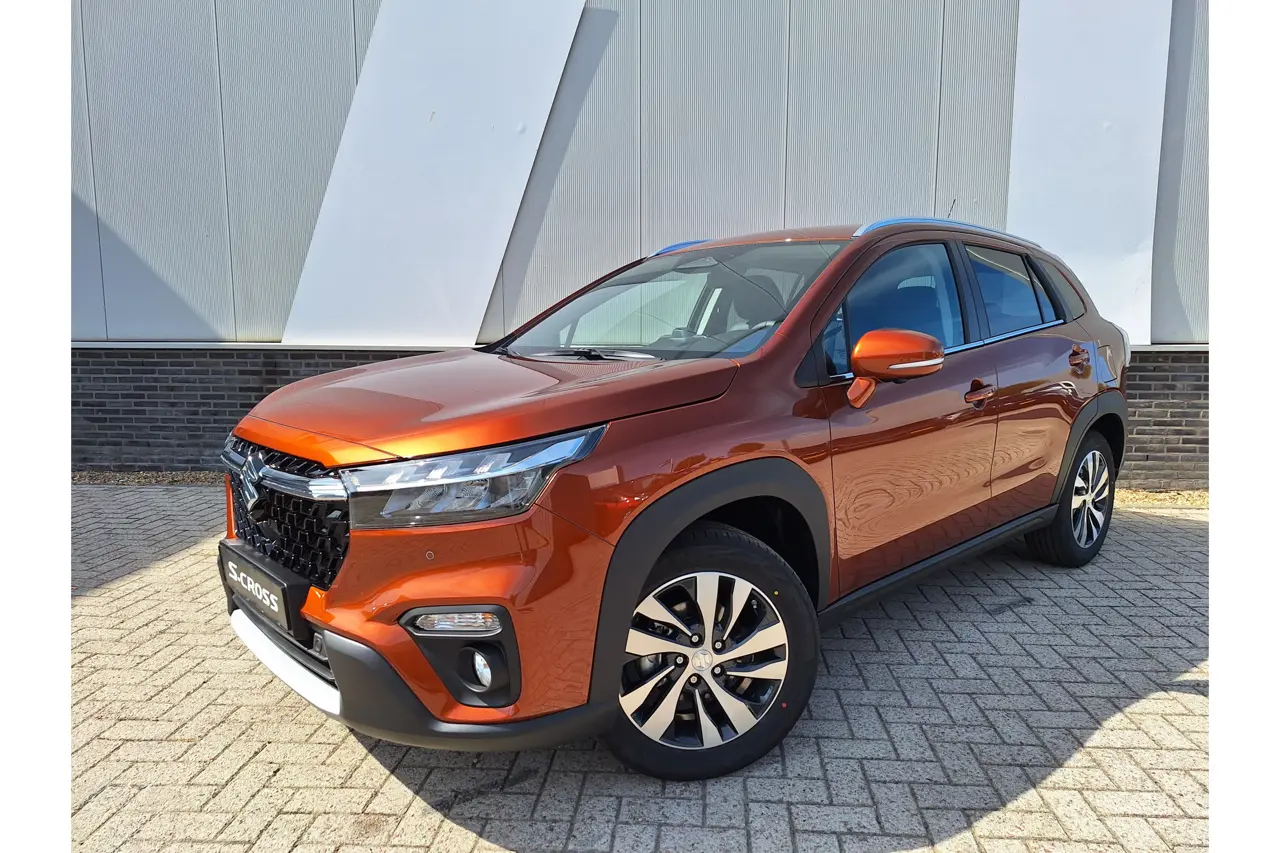 Suzuki S-Cross 1.4 Boosterjet Style Hybrid Leder Pdc V+A 360Cam Ad Cruise Dode Hoek Detectie 2026, foto 1