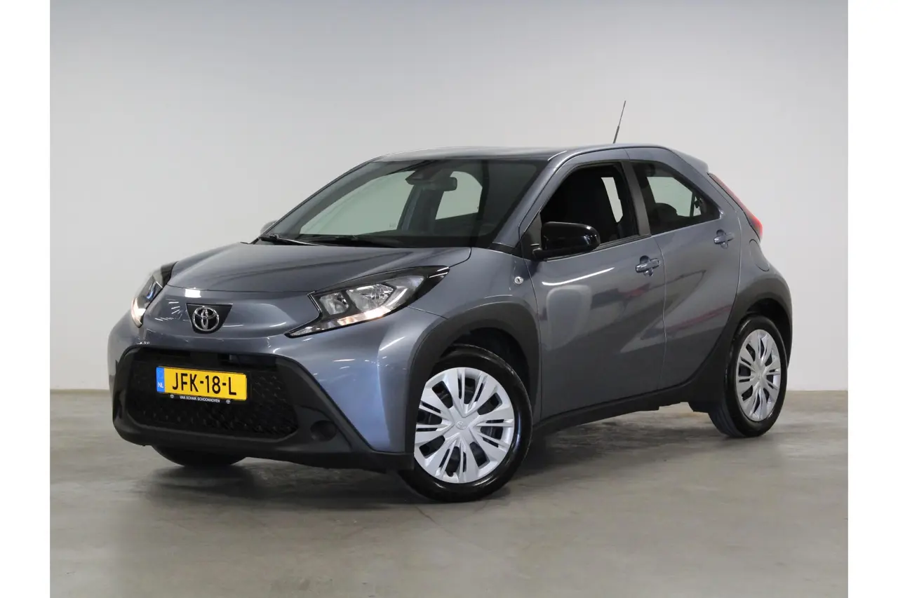 Toyota Aygo X 1.0 VVT-i Mt Play 2025, foto 1