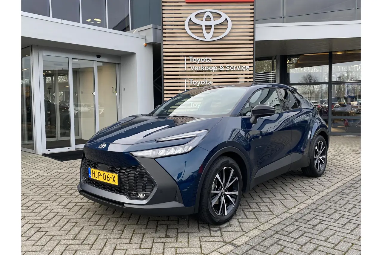 Toyota C-HR 1.8 Hybrid 140 Dynamic 2025, foto 1
