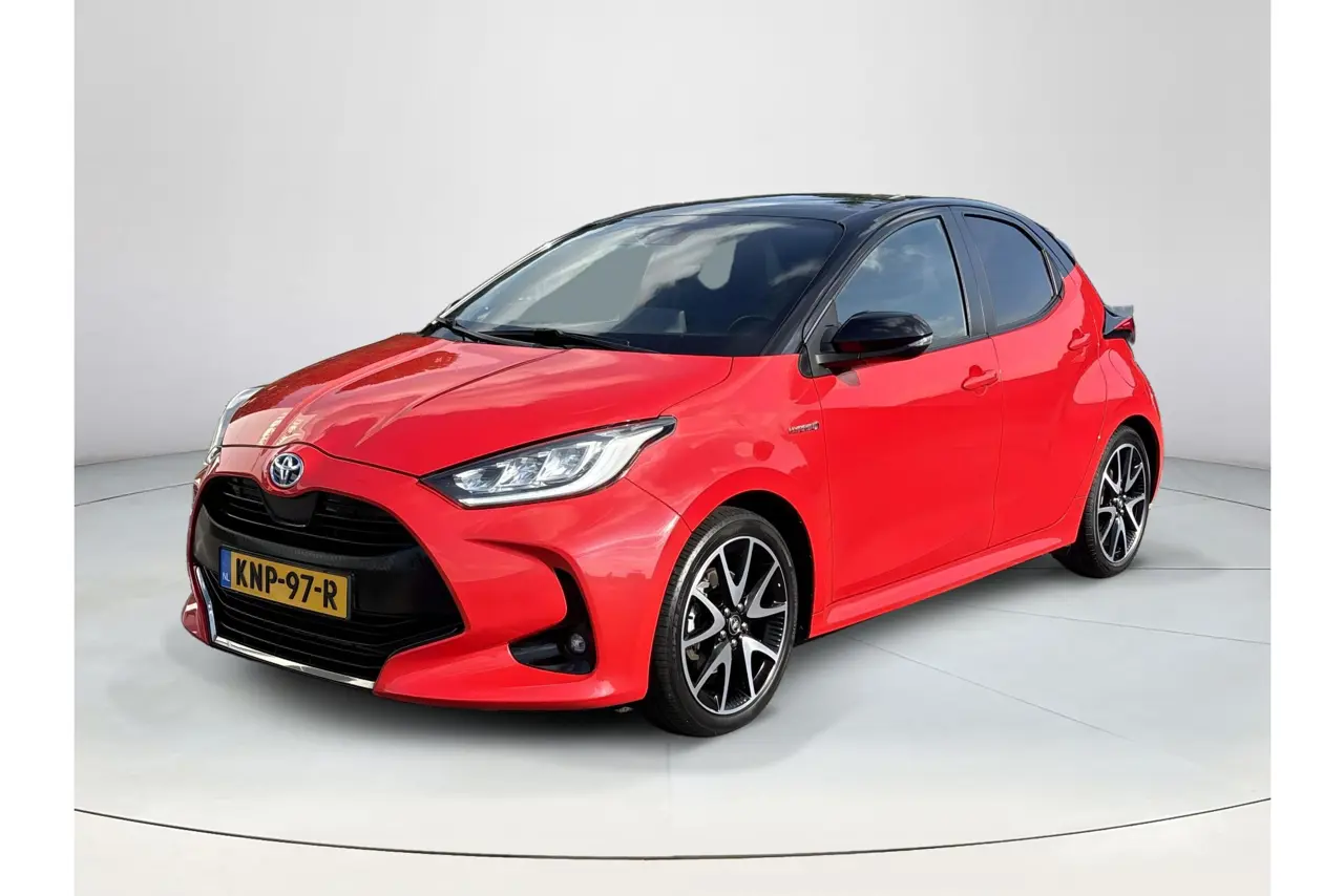 Toyota Yaris 1.5 Hybrid Executive 2021, foto 1