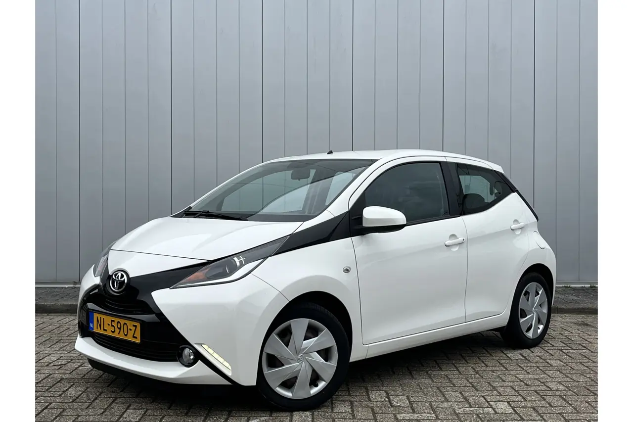Toyota Aygo 1.0 VVT-i X-Play Airco Camera Nl Auto Dealer Onderhouden 2017, foto 1