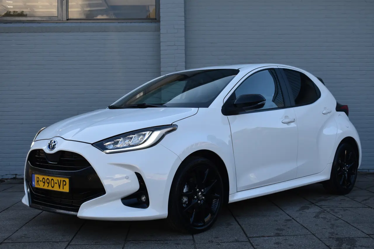Toyota Yaris 1.5 Hybrid Executive Automaat 116Pk 2022, photo 1
