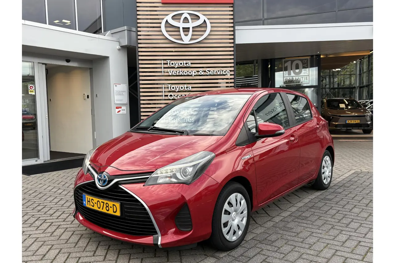 Toyota Yaris 1.5 Hybrid Aspiration 2015, foto 1