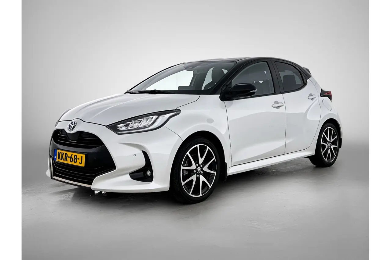 Toyota Yaris 1.5 Hybrid Executive Limited 2022, photo 1