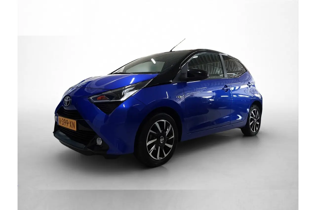Toyota Aygo 1.0 VVT-i X-Cite Ultimate 2022, foto 1