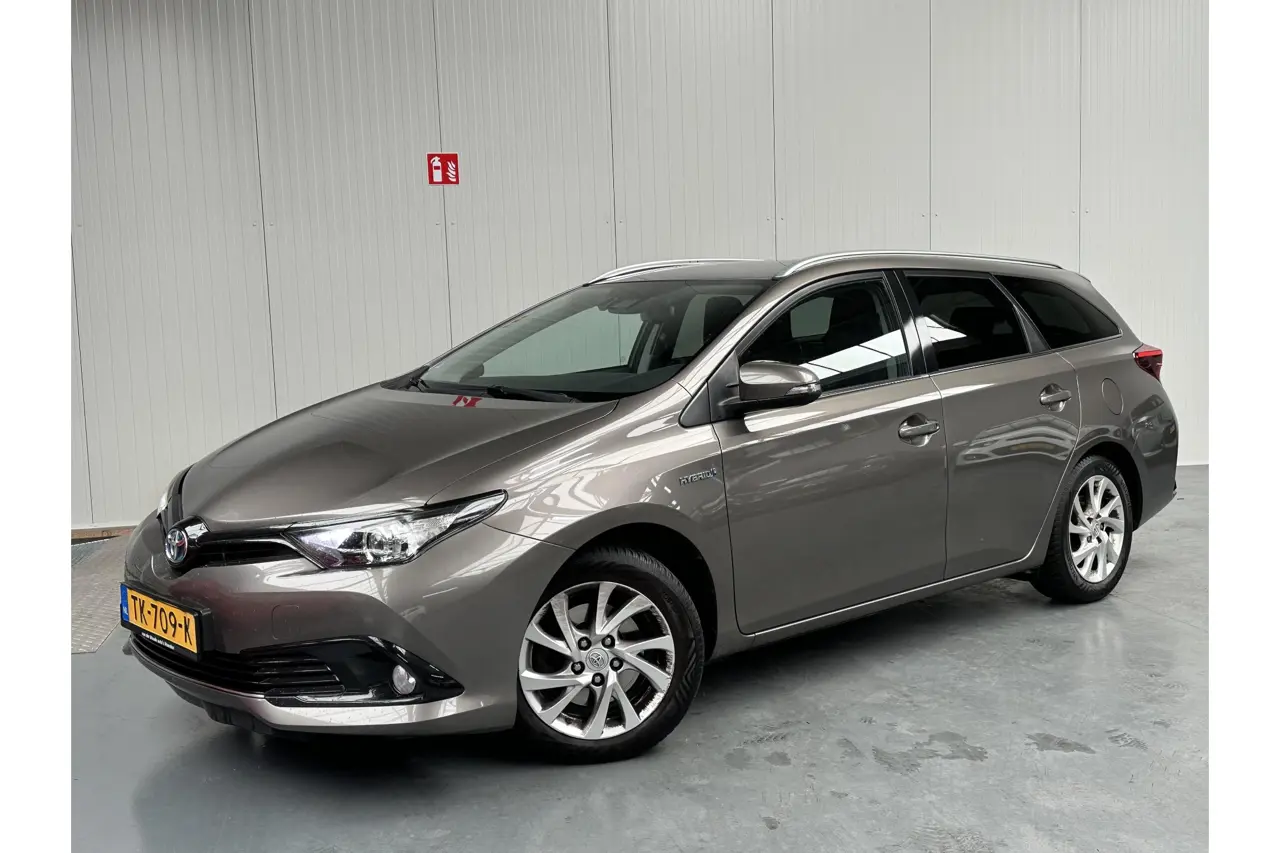 Toyota Auris 1.8 Hybrid Dynamic 2018, foto 1