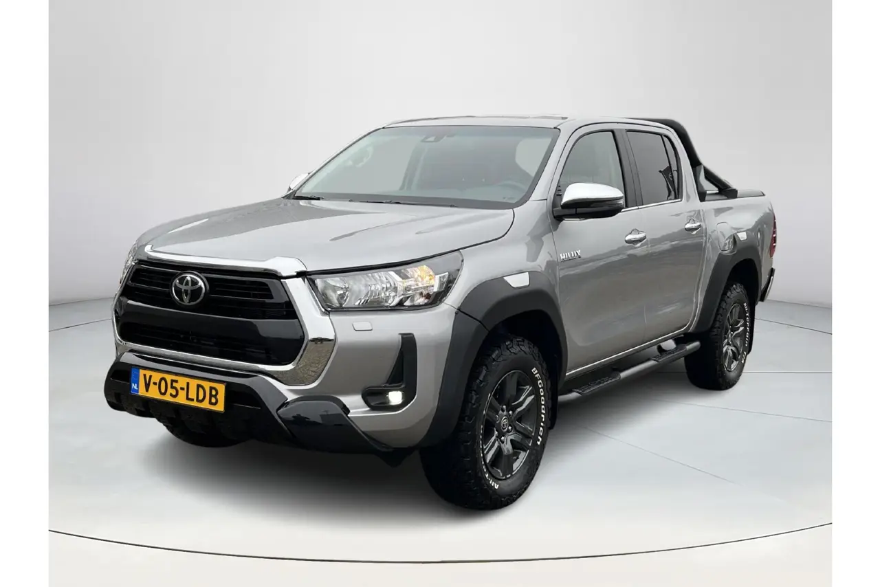 Toyota Hilux 2.4 D-4D Automaat Double Cab Professional Premium 2024, foto 1