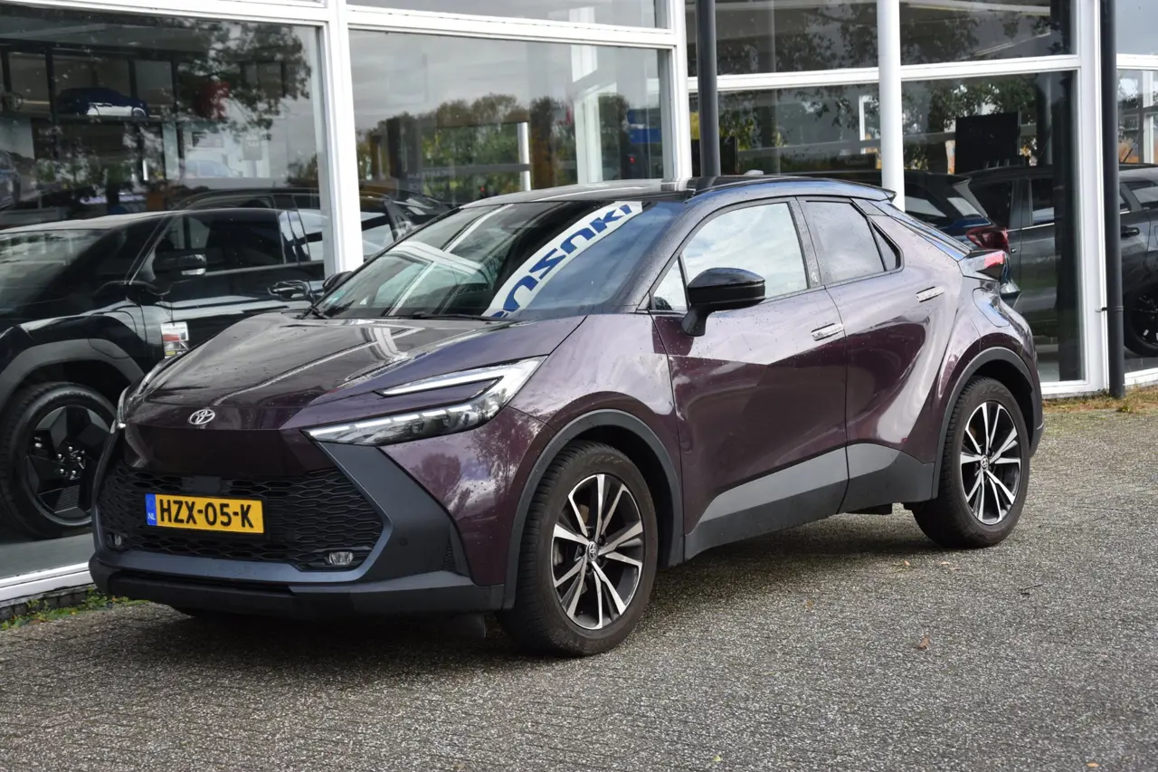 Toyota C-HR 1.8 Automaat Hybrid 140 Dynamic 2024, foto 1
