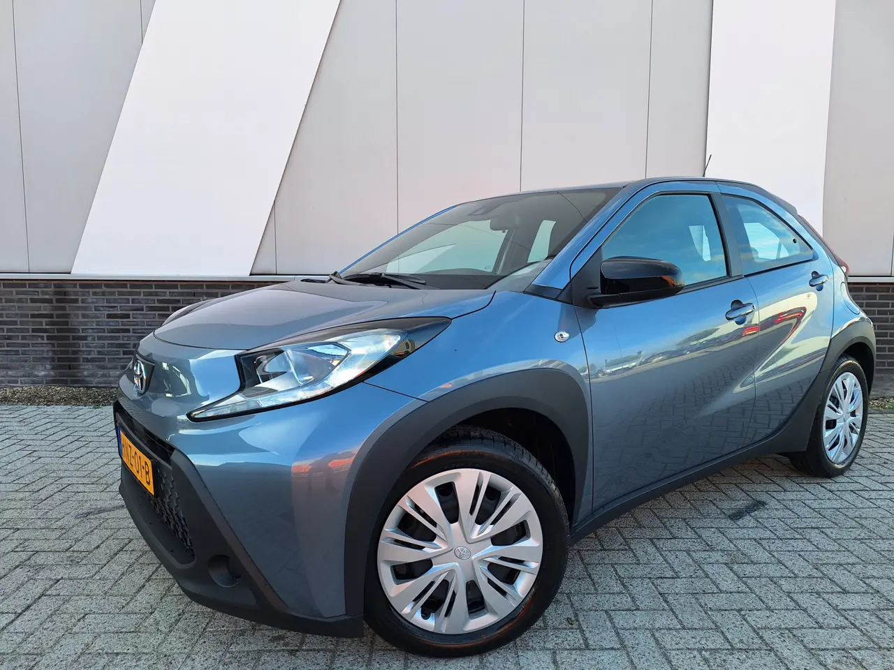 Toyota Aygo X 1.0 VVT-i Mt Play Ad Cruise Airco Apple 2025, foto 1