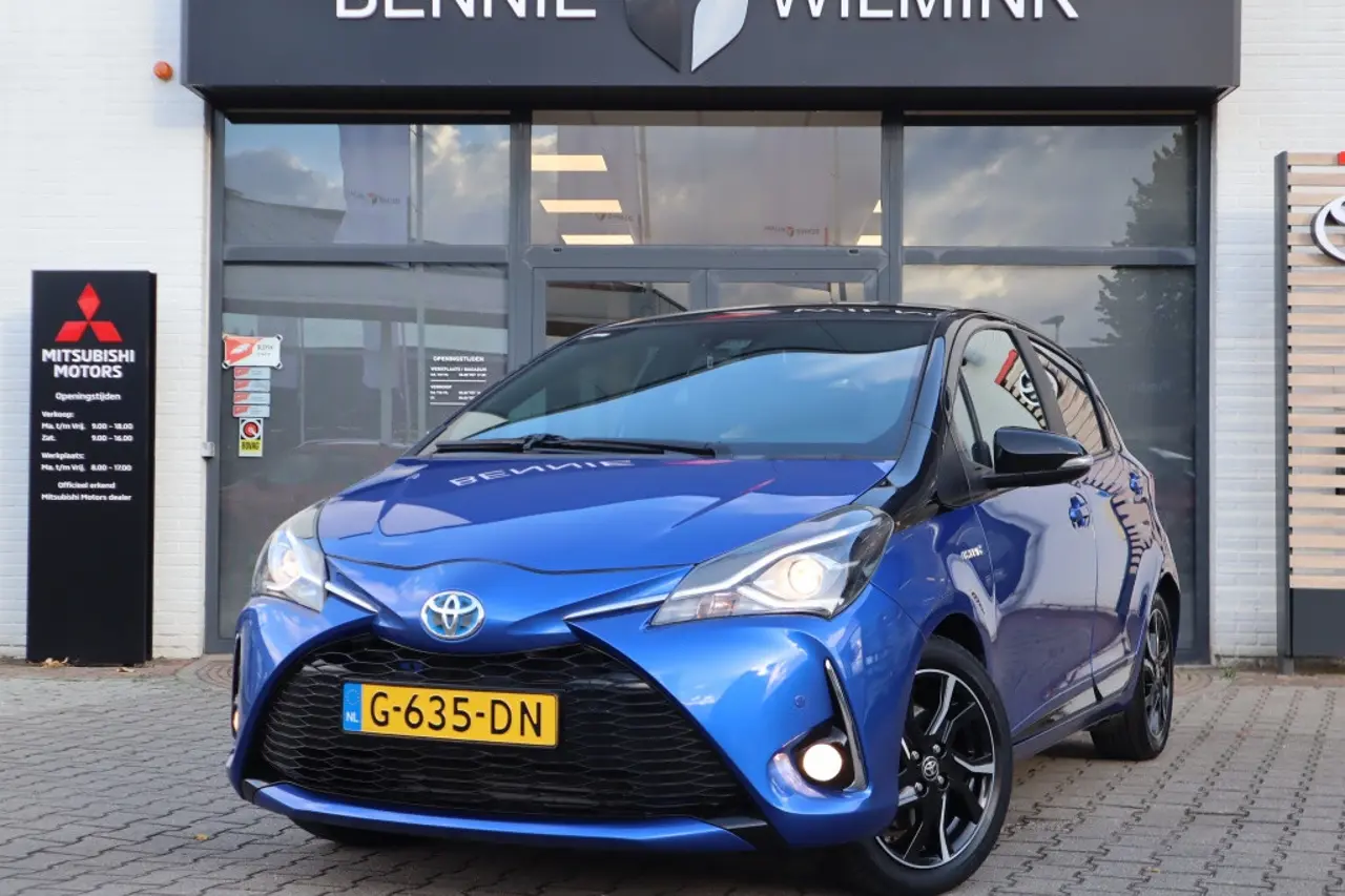 Toyota Yaris 1.5 Hybrid Bi-Tone Camera 2018, foto 1