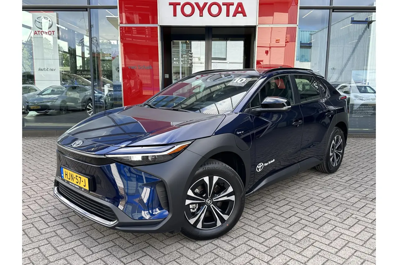 Toyota bZ4X Active 71 kWh 2025, foto 1