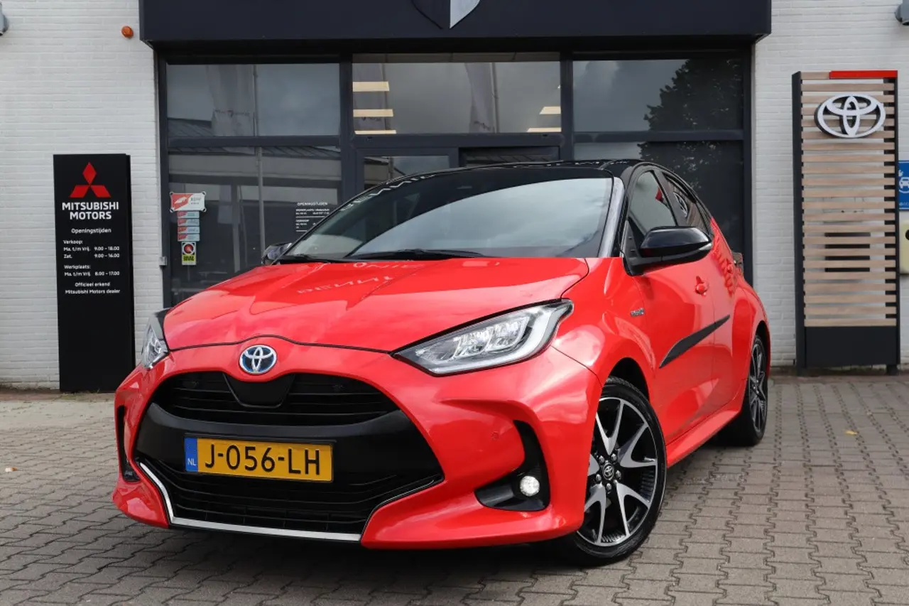 Toyota Yaris 1.5 Hybrid Launch Edition Bi-Tone 2020, foto 1