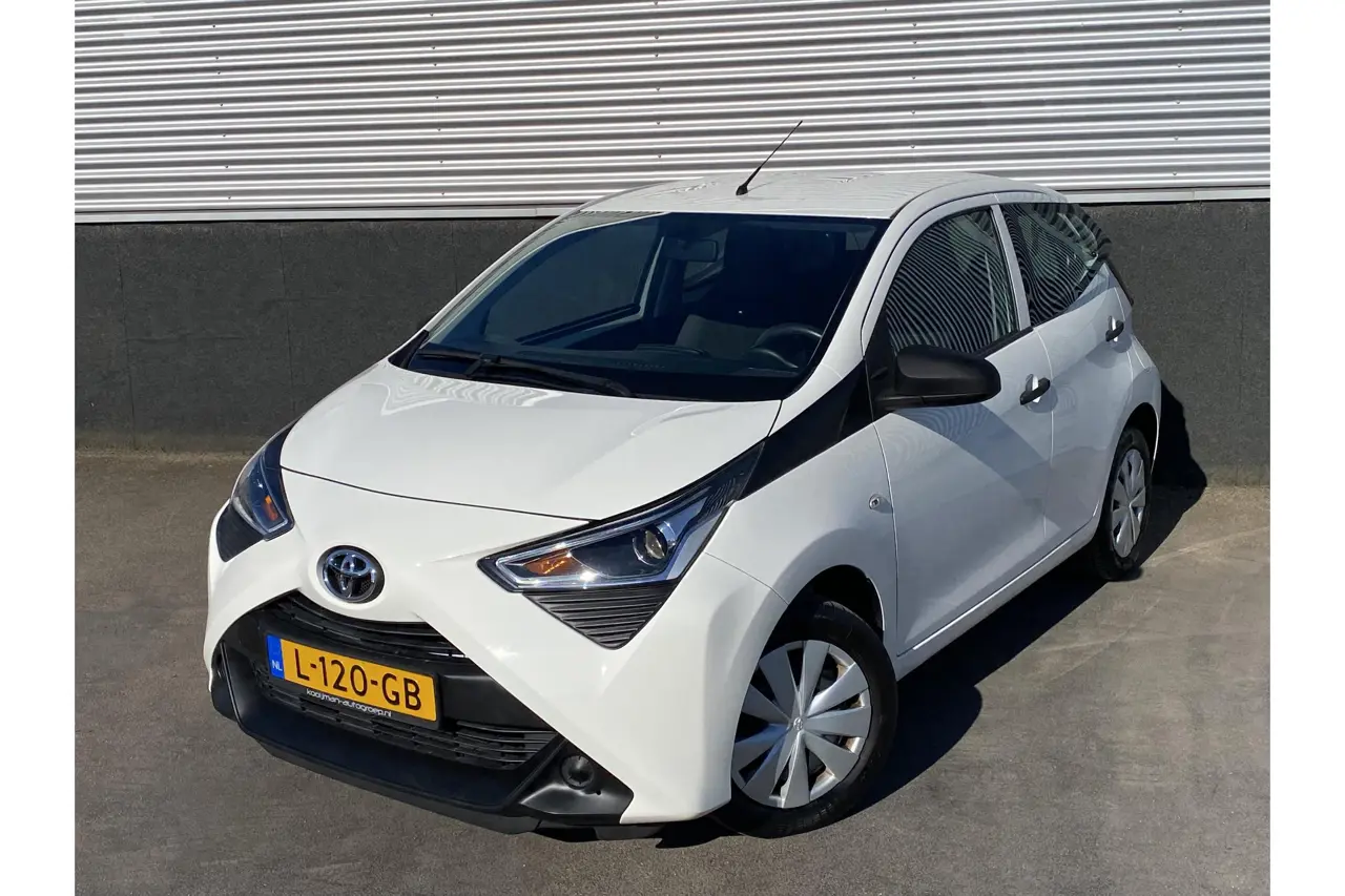 Toyota Aygo 1.0 VVT-i X-Fun 2021, foto 1