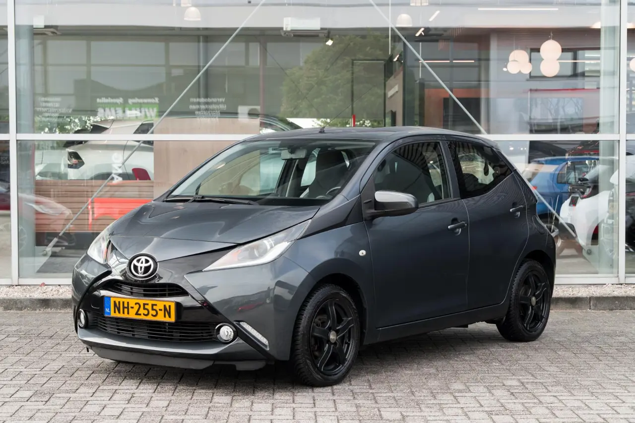Toyota Aygo 1.0 VVT-i X-Play 2017, foto 1
