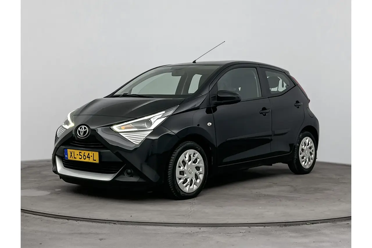 Toyota Aygo 1.0 VVT-i X-Play 2019, foto 1