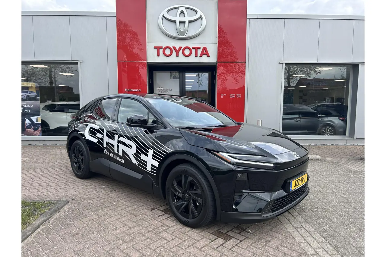Toyota C-HR First Edition 77 kWh 2026, foto 1