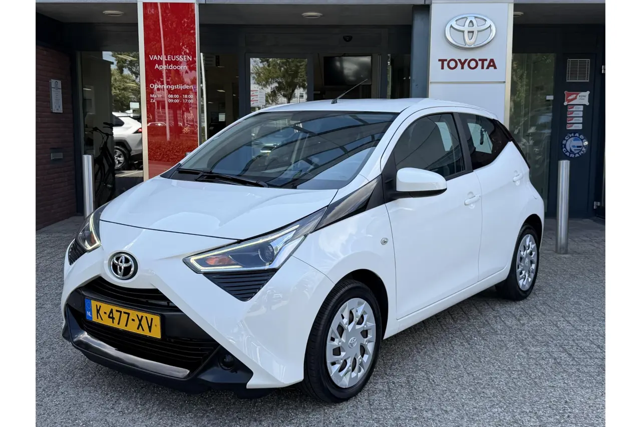 Toyota Aygo Play 5-Deurs 2021, foto 1
