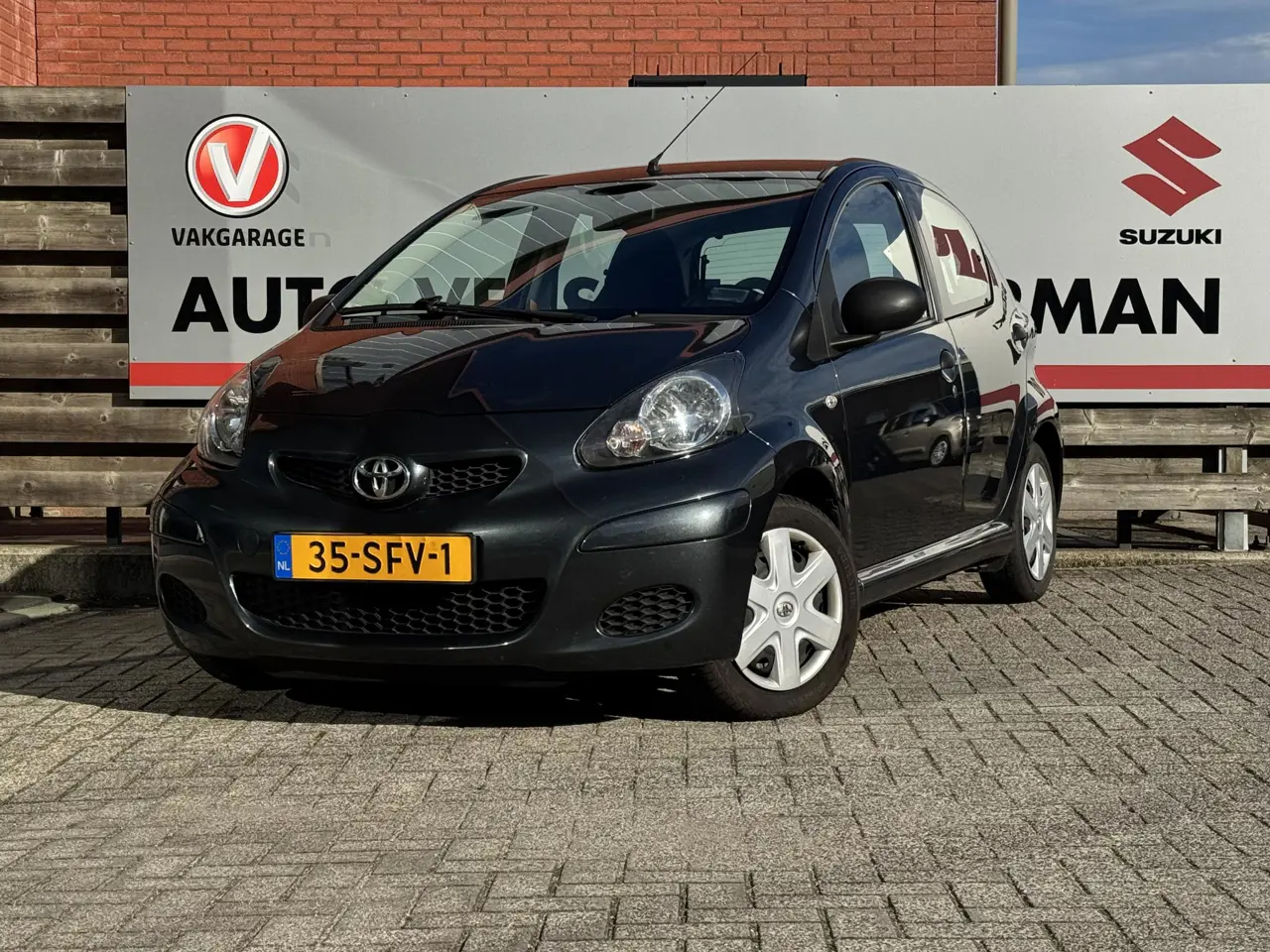 Toyota Aygo 1.0-12V Now 2011, foto 1