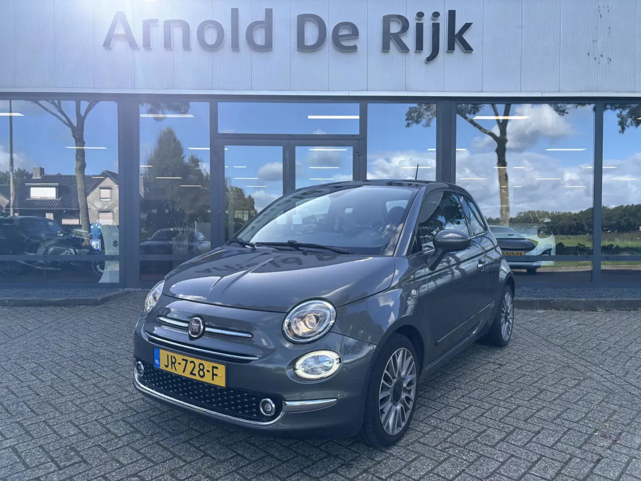 Fiat 500 1.2 Lounge 2016, foto 1
