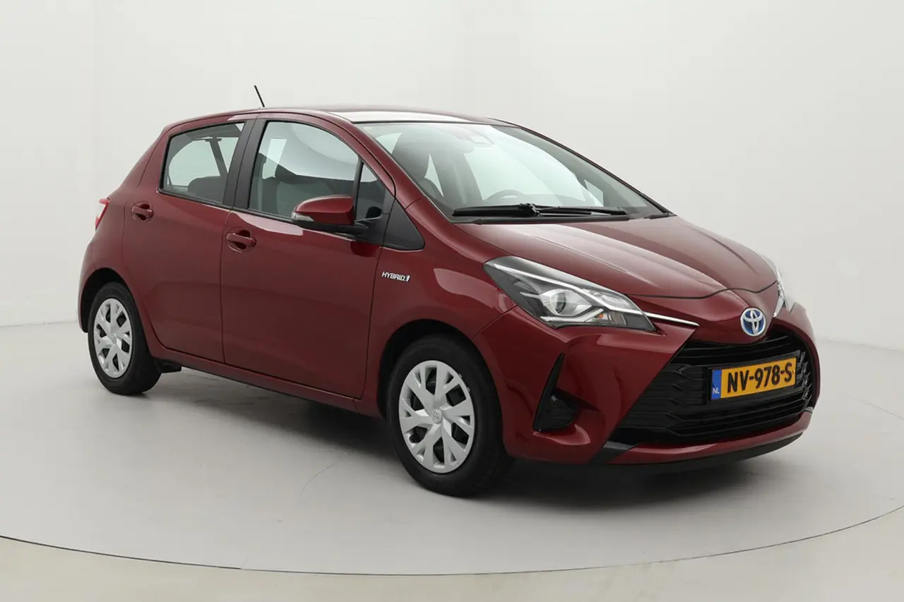 Toyota Yaris 1.5 Hybrid Aspiration 2017, foto 1