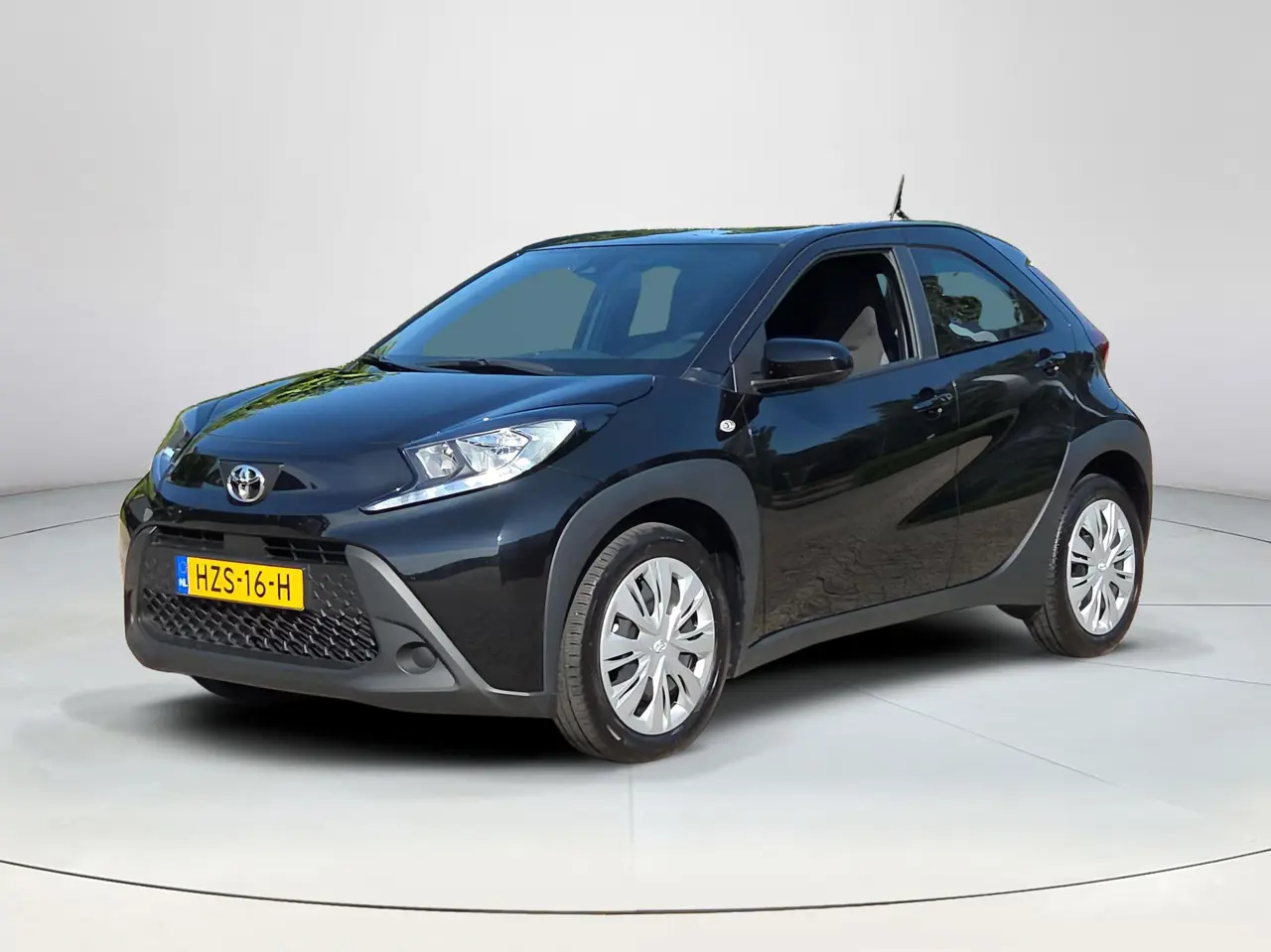 Toyota Aygo X 1.0 VVT-i MT Play 2025, foto 1