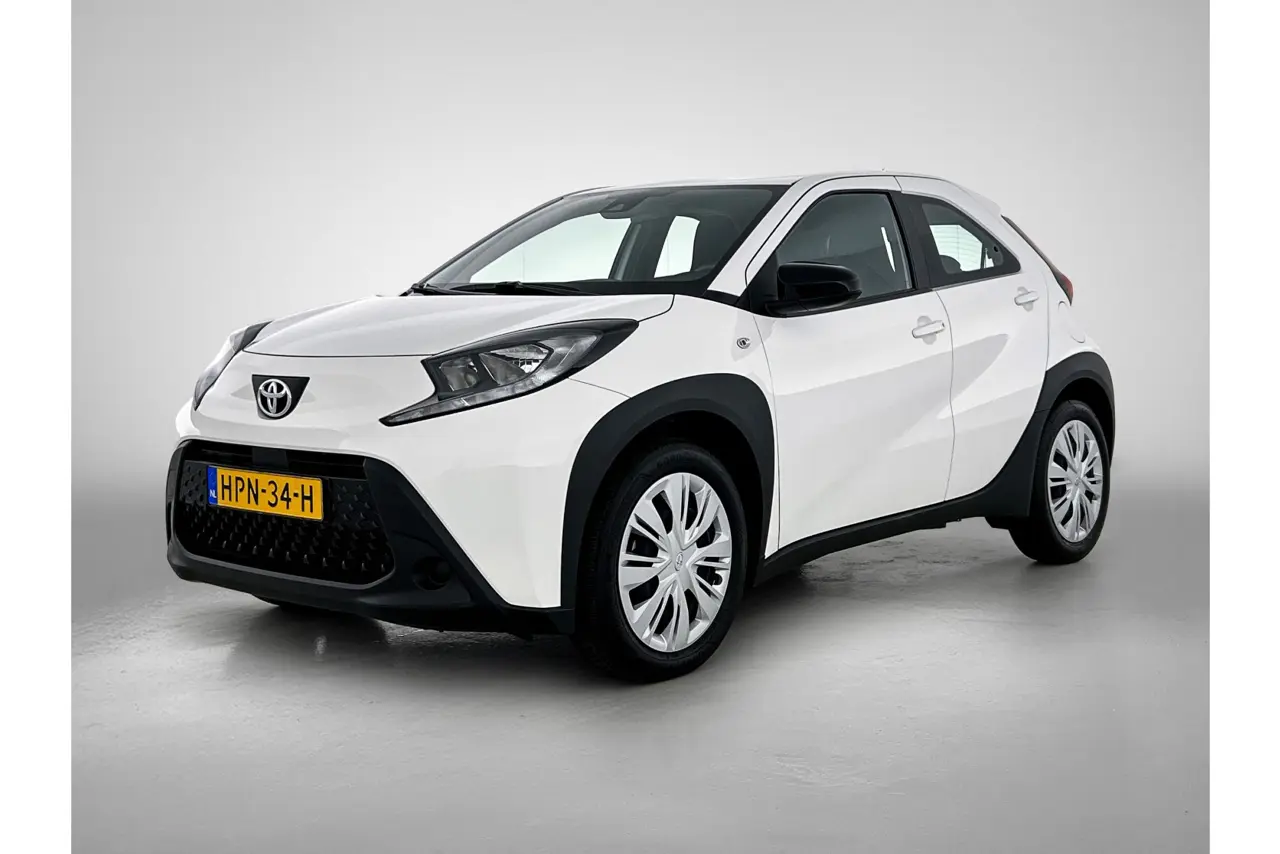 Toyota Aygo X 1.0 VVT-i S-CVT Play 2025, foto 1
