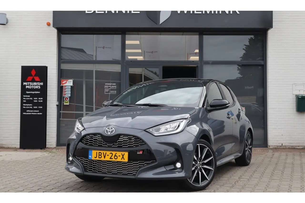Toyota Yaris 1.5 Hybrid 130 Gr Sport 2025, foto 1