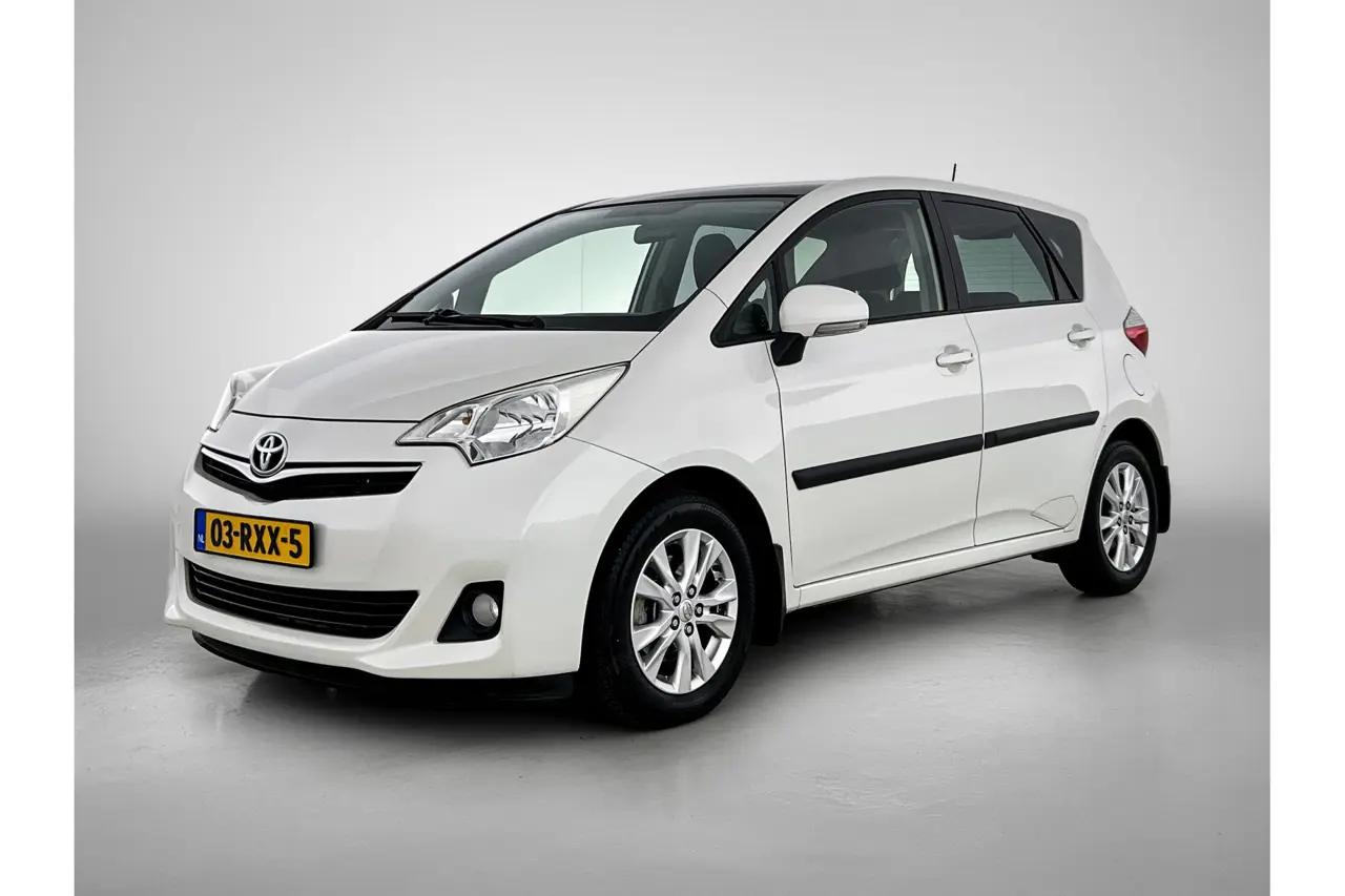 Toyota Verso-S 1.3 VVT-i Aspiration 2011, foto 1