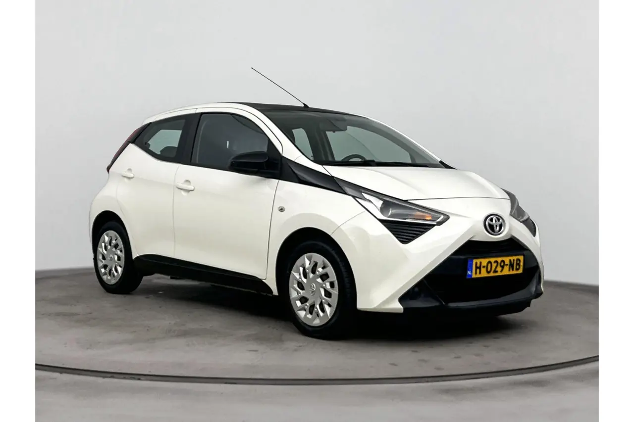 Toyota Aygo 1.0 VVT-i X-Play 2020, foto 1