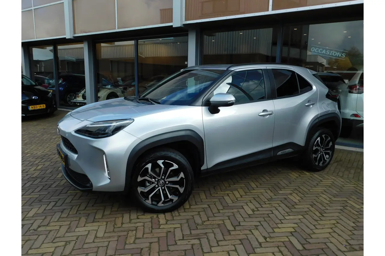 Toyota Yaris Cross 1.5 Hybrid 115 First Edition 2024, foto 1